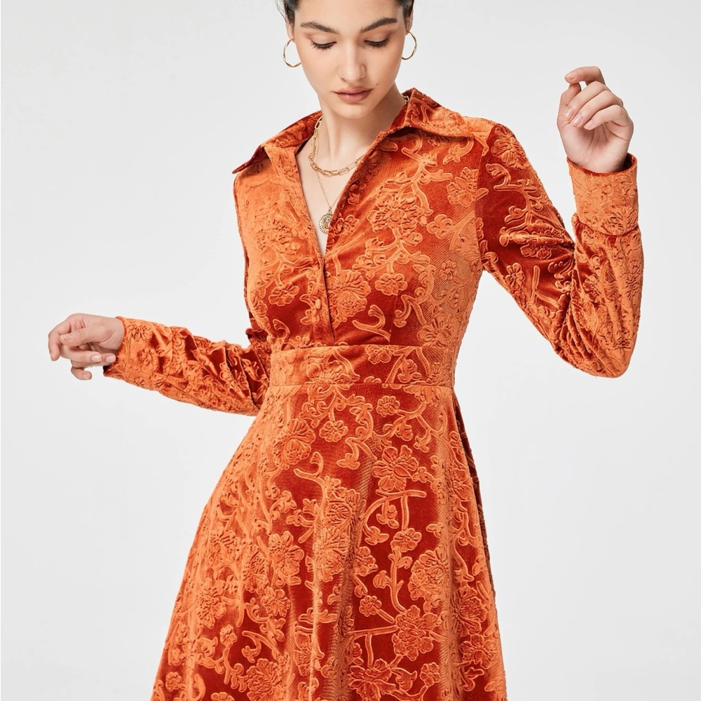 FLORAL JACQUARD VELVET MINI DRESS